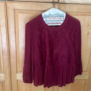 Very flattering, different style top